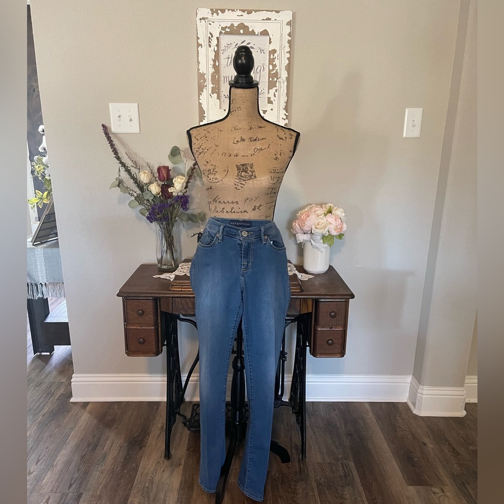 Rock & Republic ladies denim blue jeans